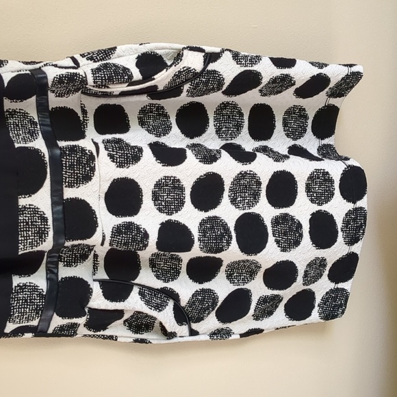 14.5" Pit-to-Pit Black Textured Polka Dot Dress With Pockets - Picture 5 of 9